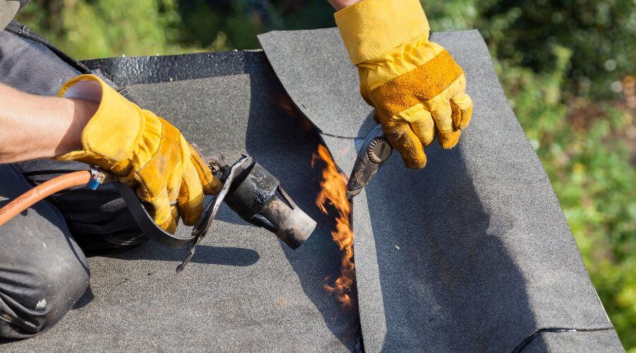 Expert Emergency Roof Repairs services in Breaux Bridge, LA